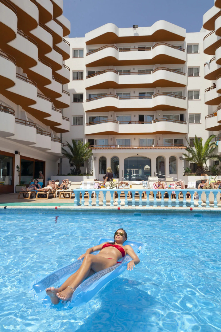 Apartamentos Mar y Playa