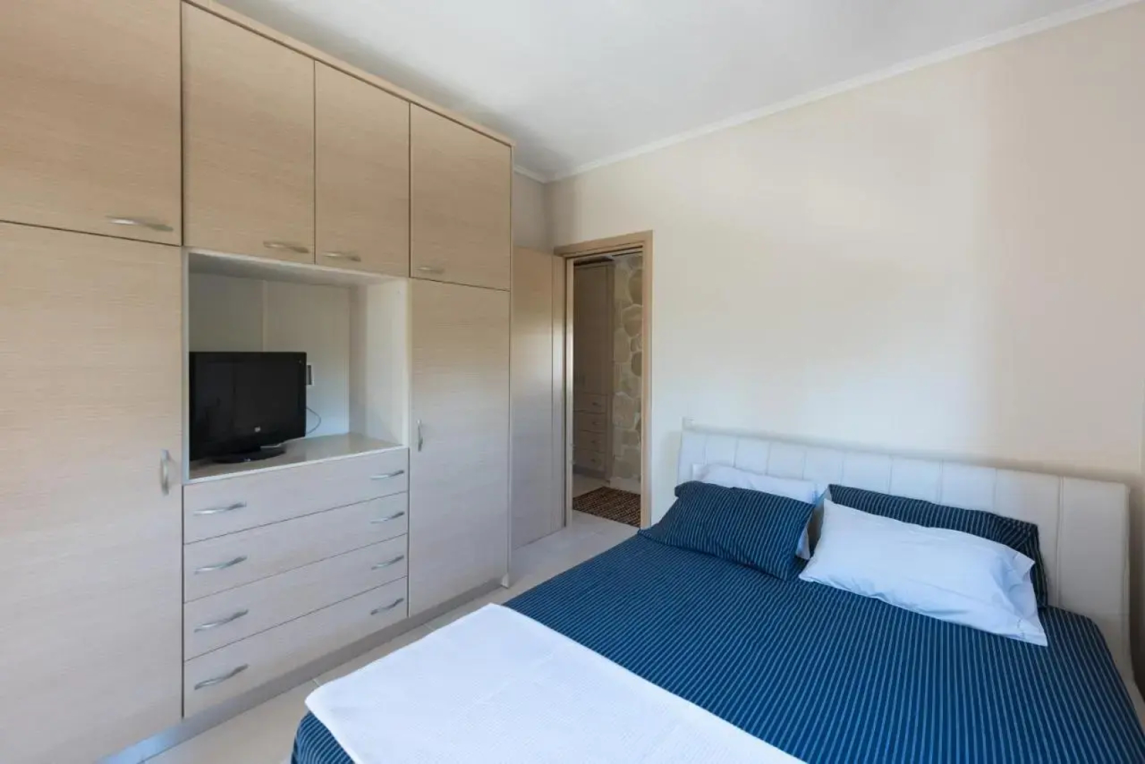#Luxlikehome - Siviri J&B House
