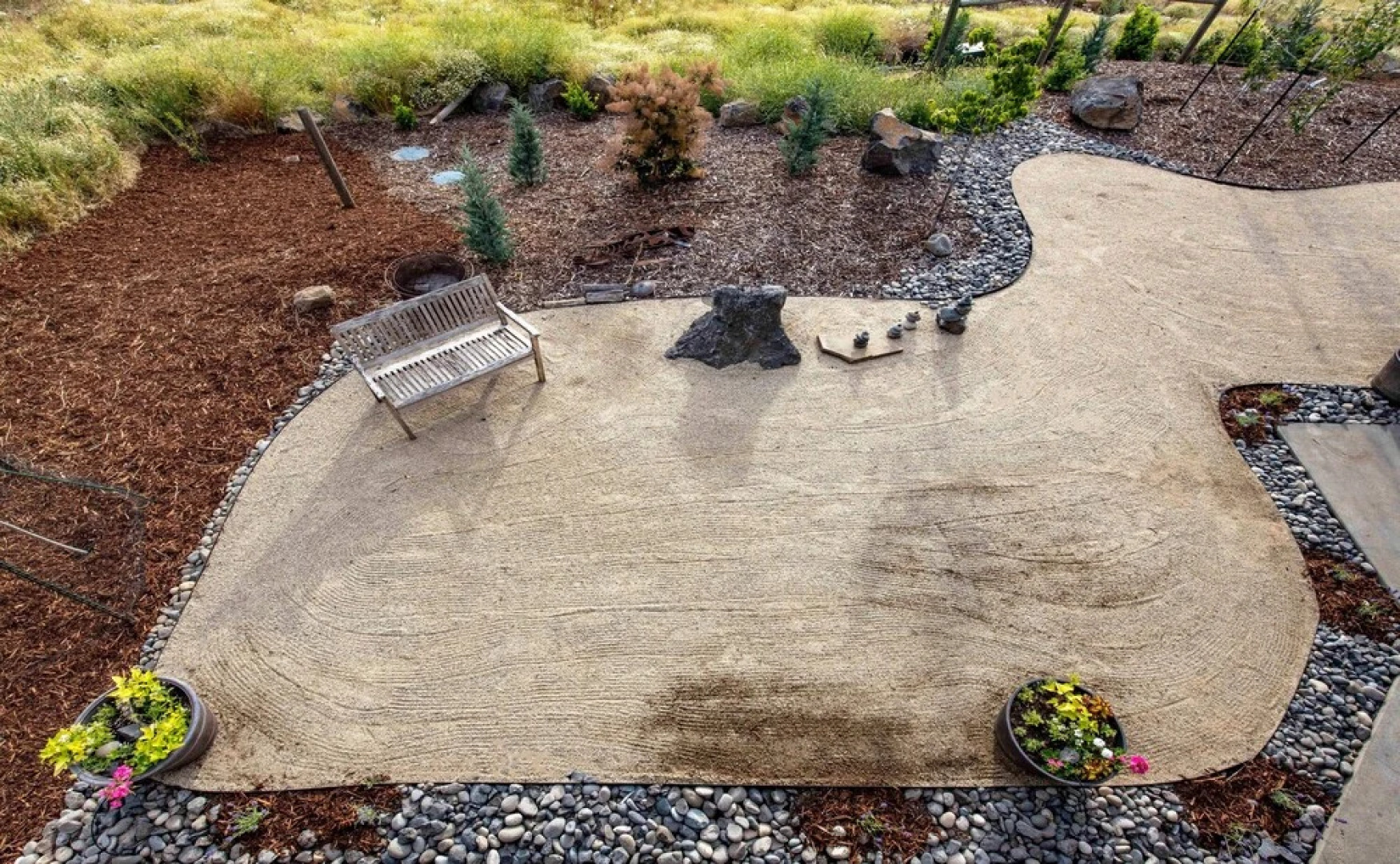 Zen View 2 Bedroom Home by Redawning