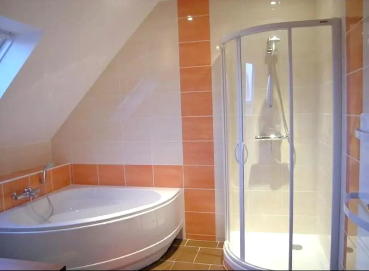 House With 4 Bedrooms in Plougrescant, With Wonderful sea View, Enclos