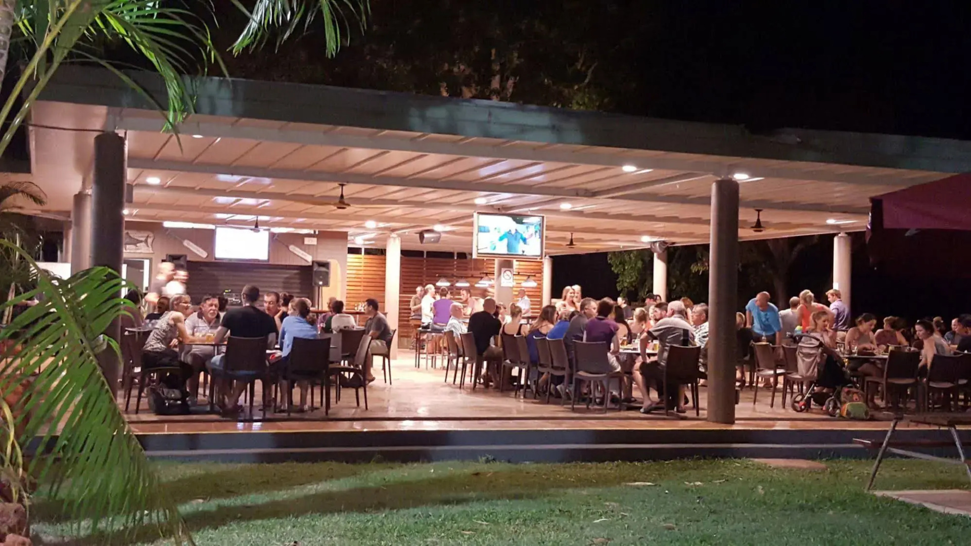 Albatross Bay Resort