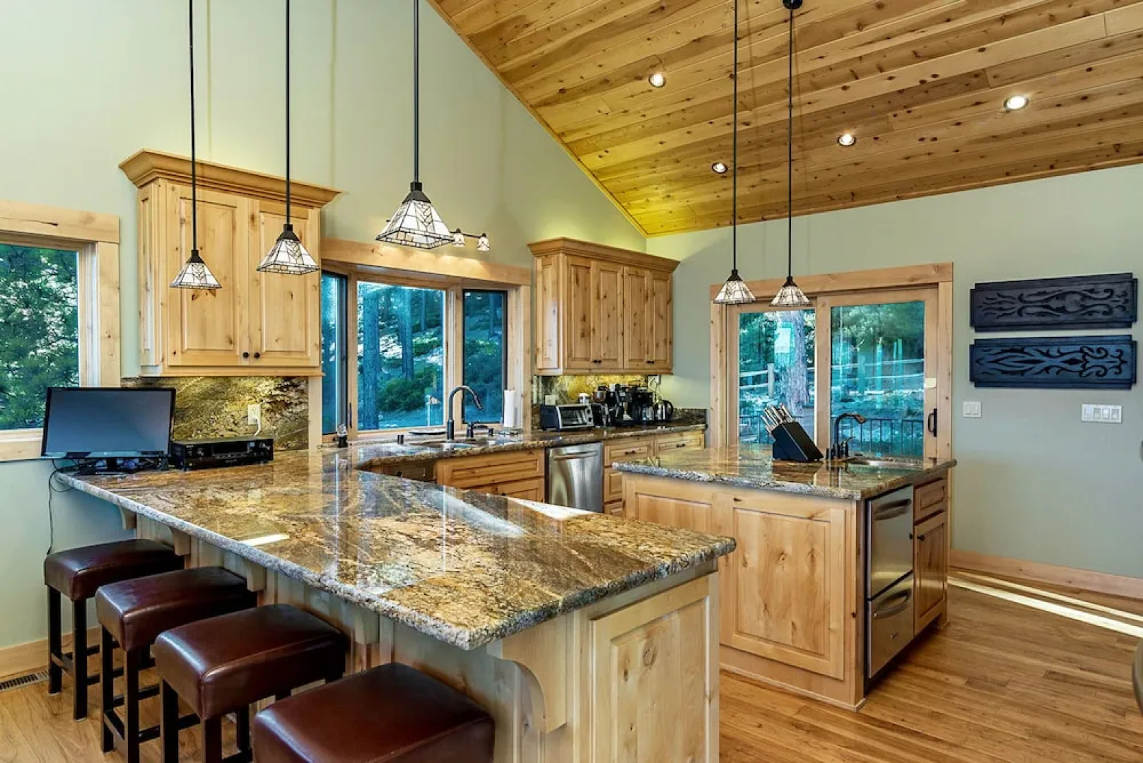 Unforgettable Lake Tahoe Cabin by RedAwning