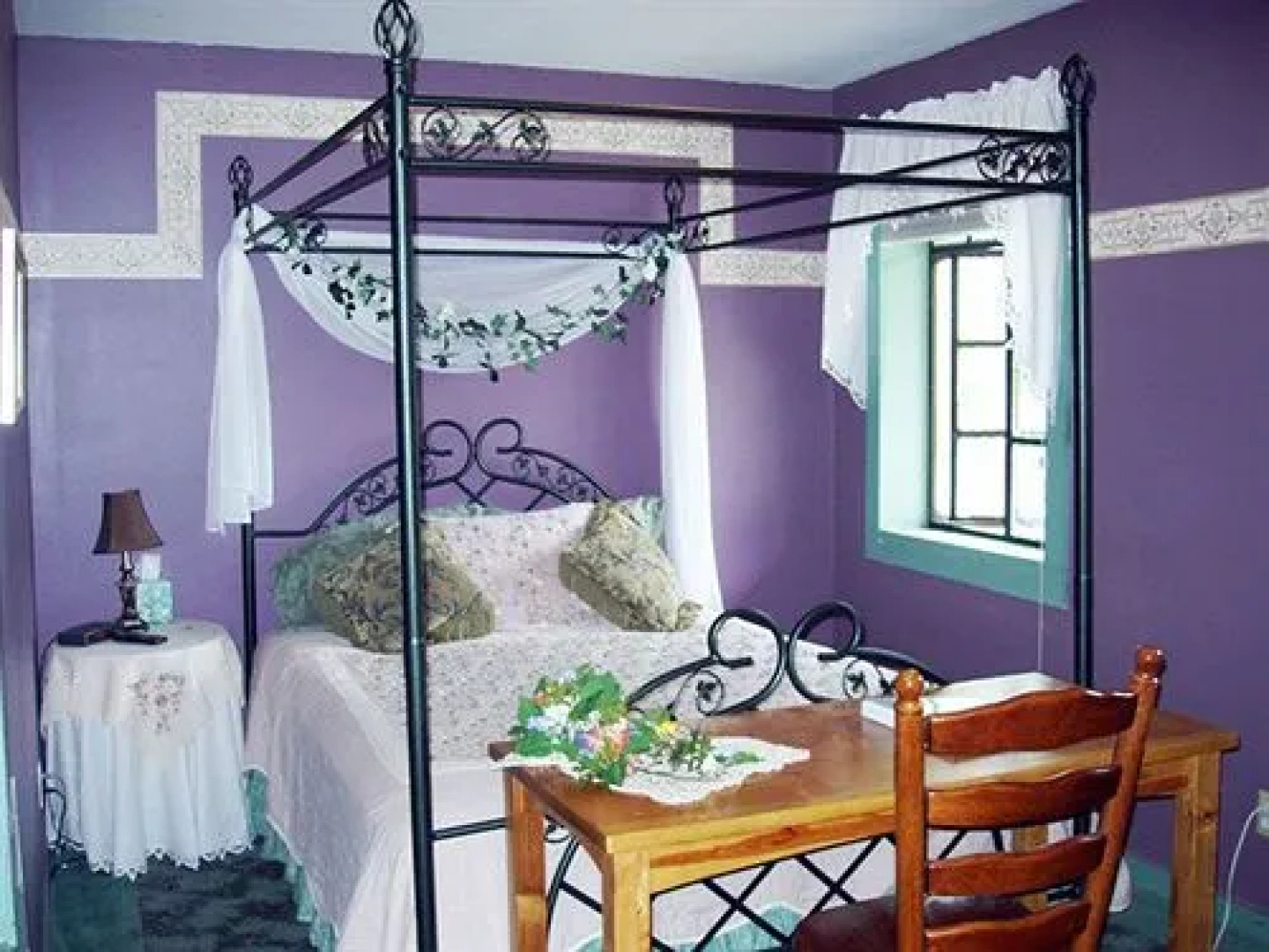 The Historic Brook Forest Inn