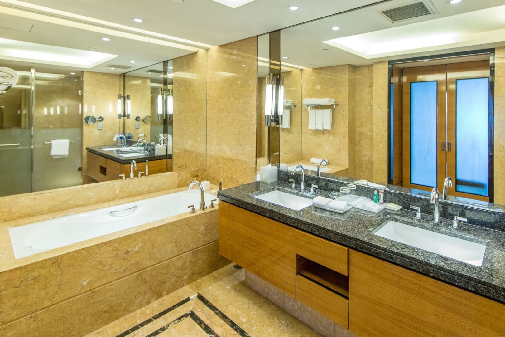 Sheraton Zhongshan Hotel