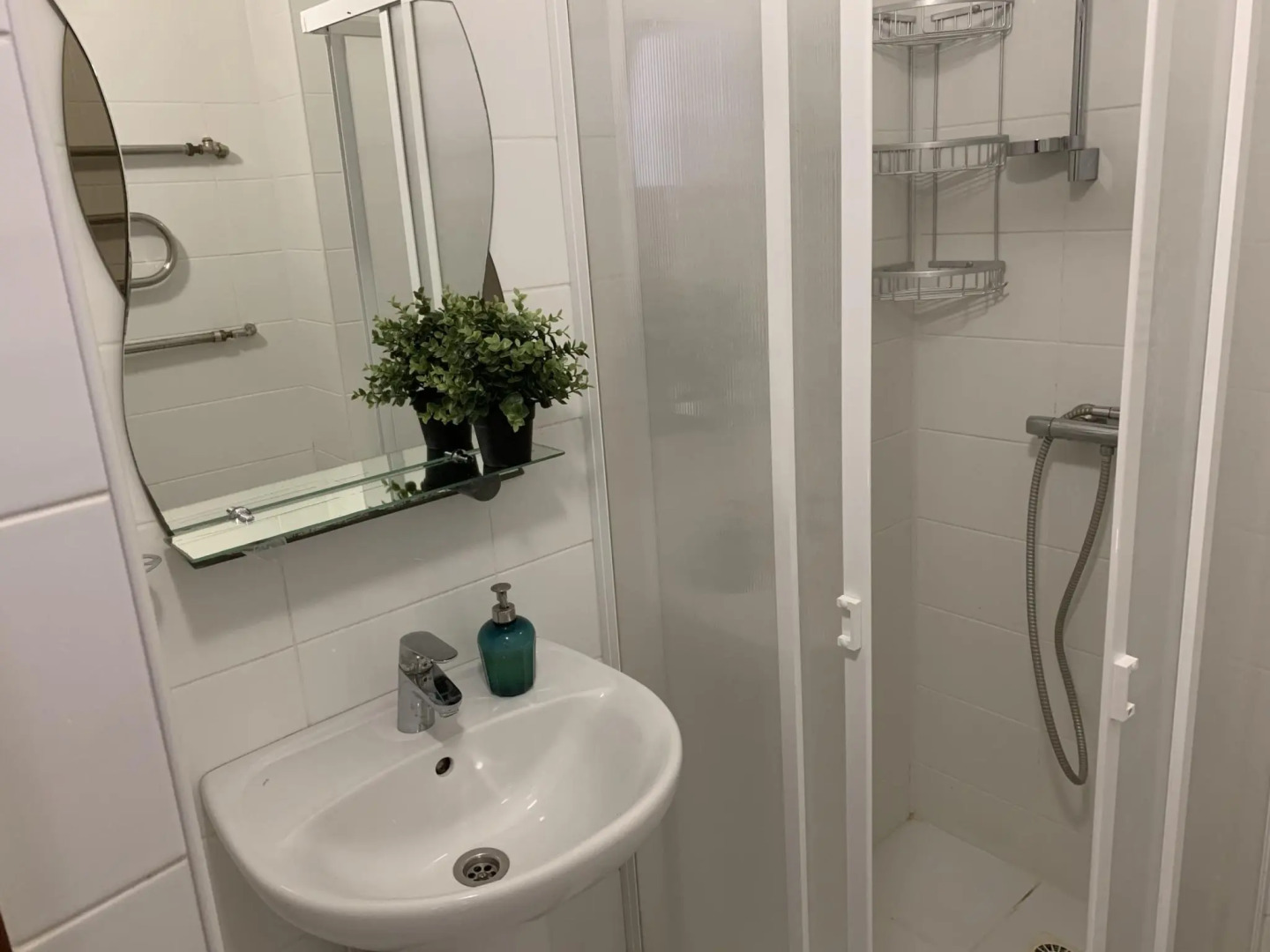 На Набережной