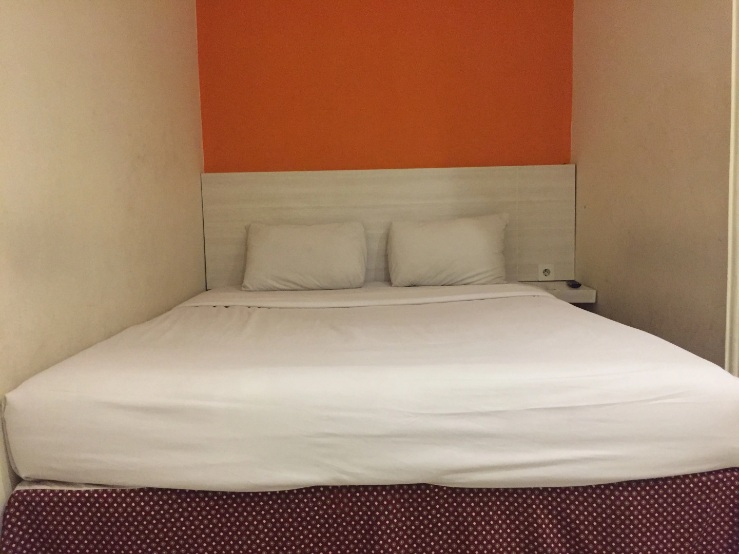 RedDoorz Plus @ Hotel Alden Makassar