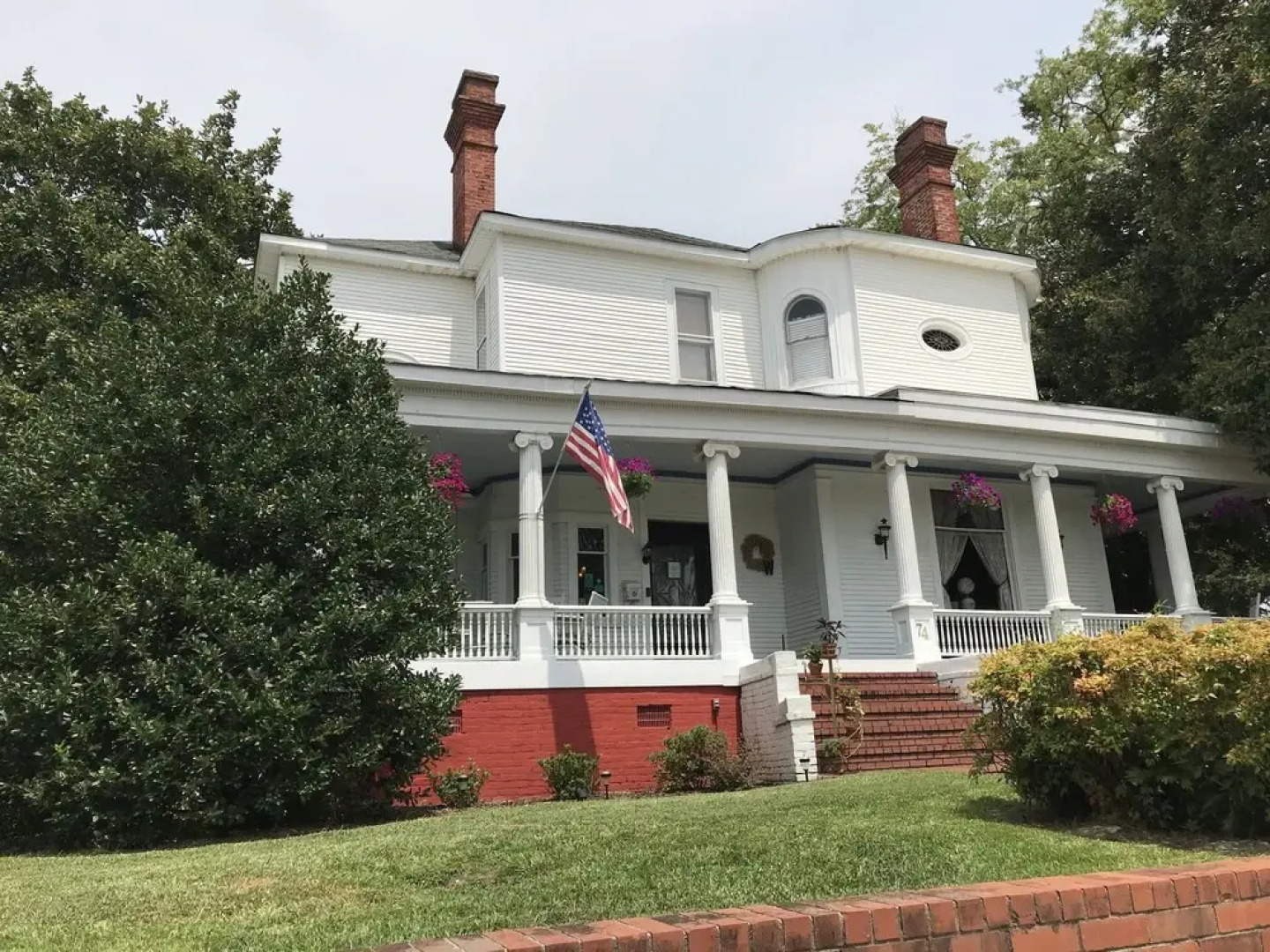 The Simmons-Bond Inn