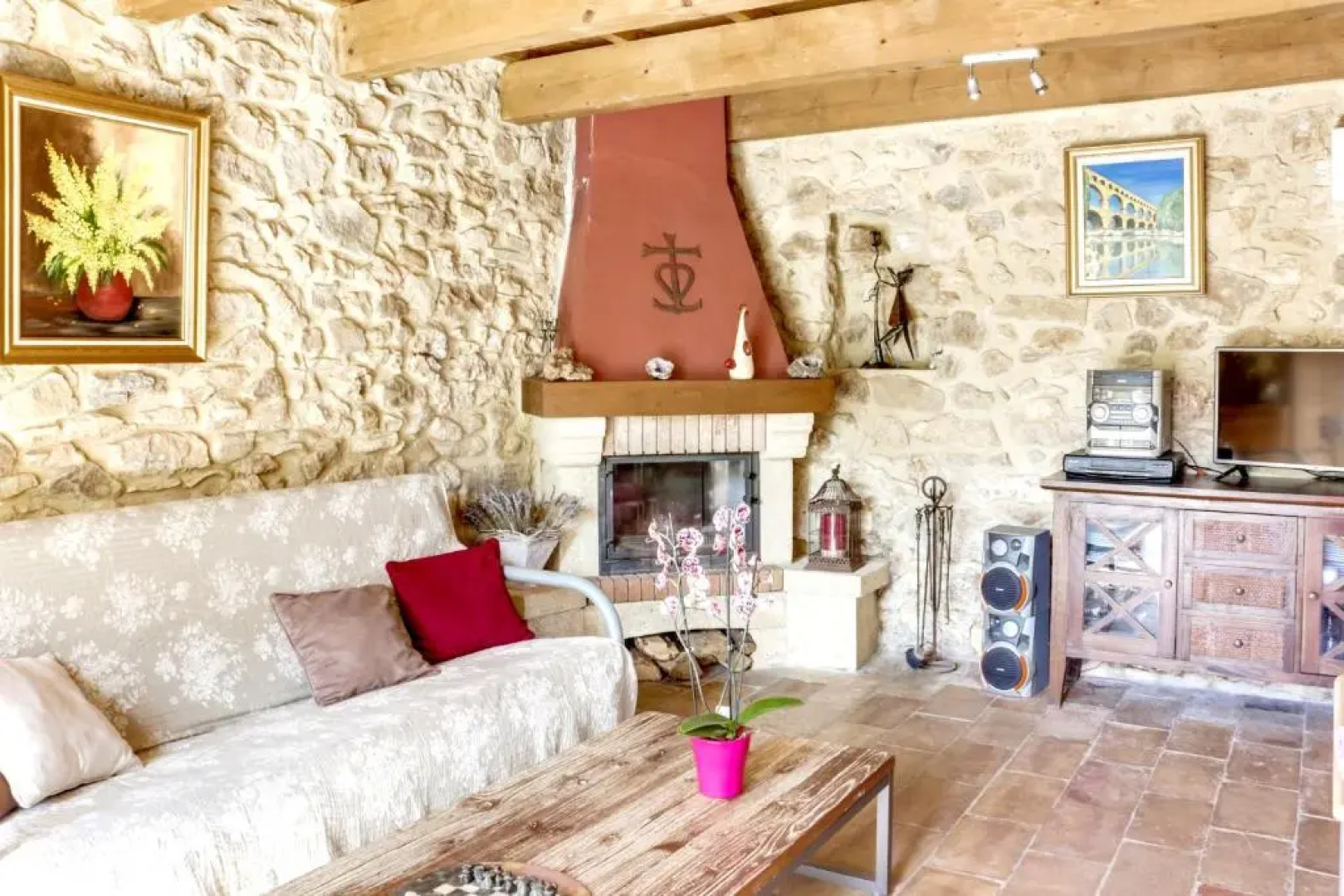 Maison d'une chambre avec piscine partagee terrasse amenagee et wifi a Pougnadoresse