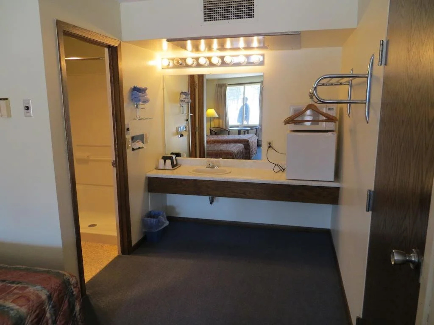 CoachLight Motel