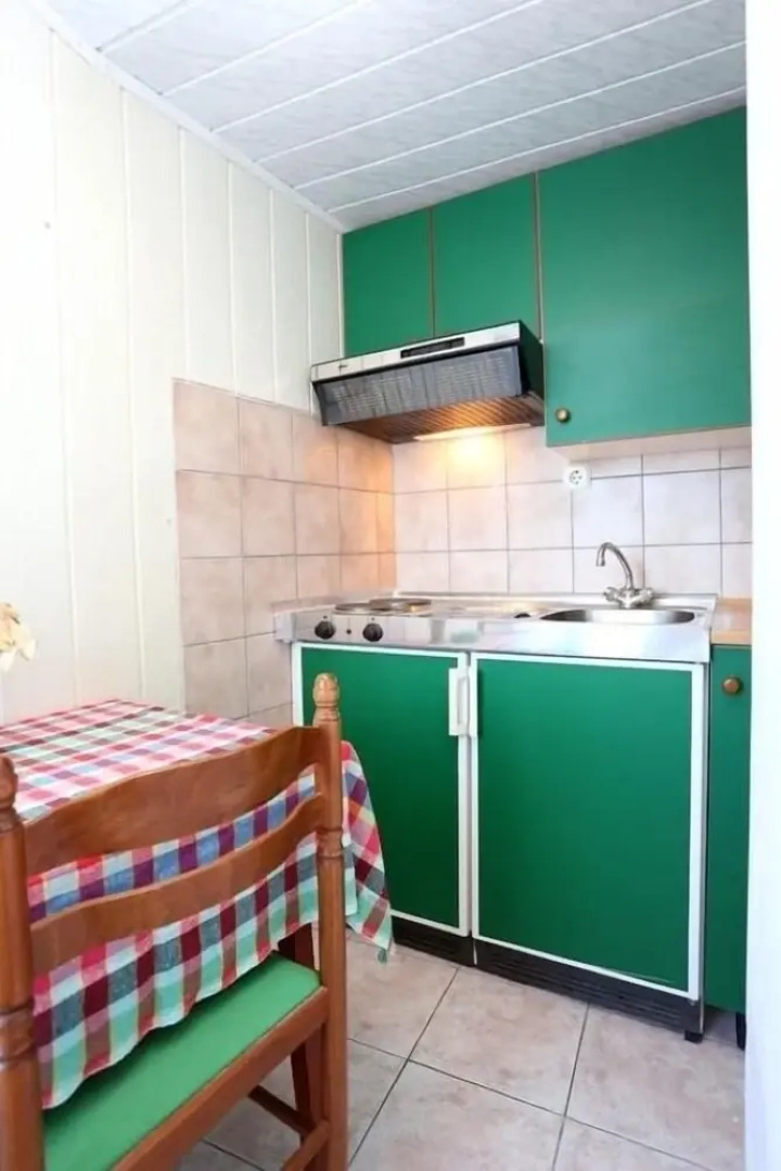 Ivo - 20m From the sea - A2