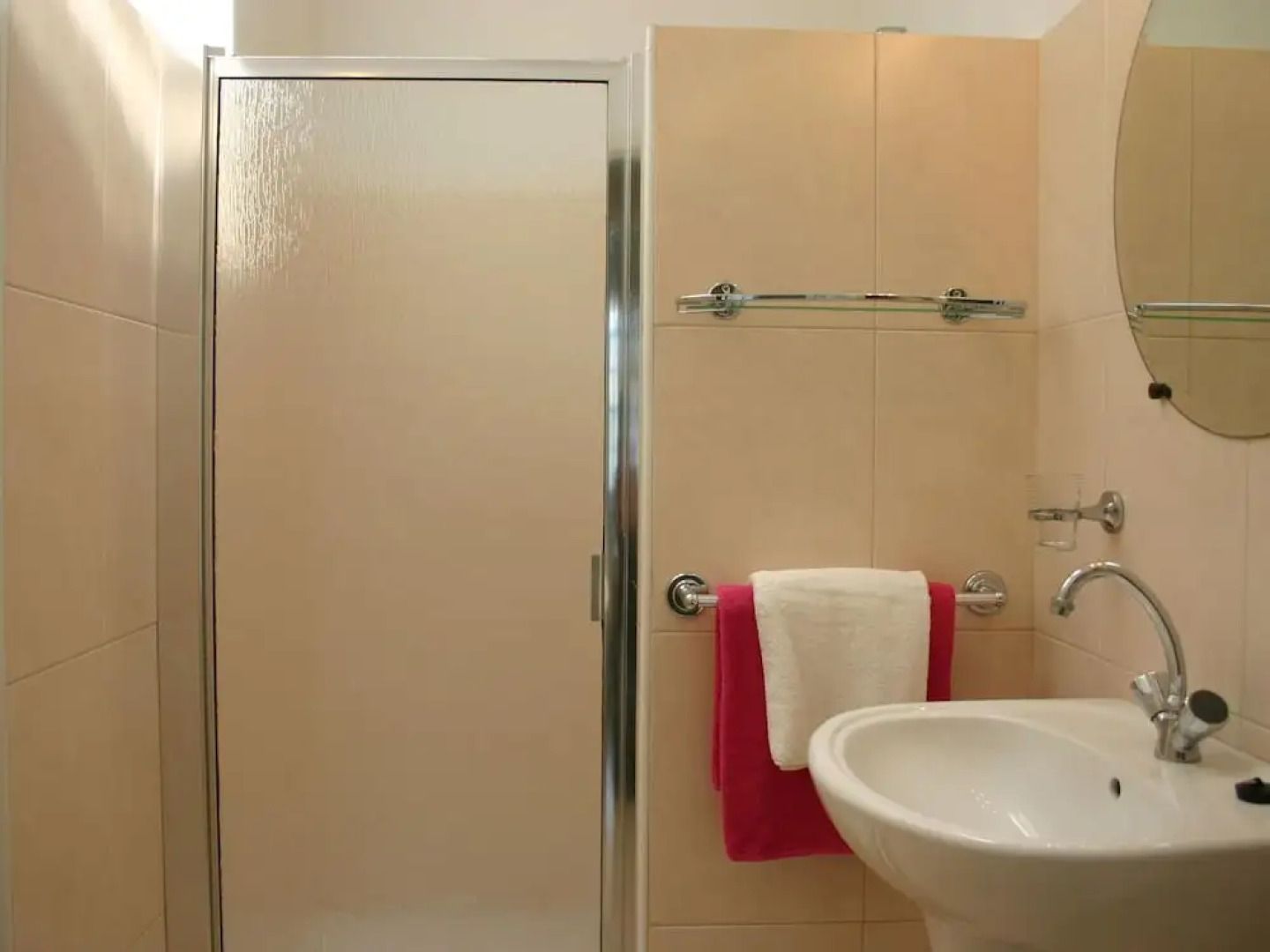 Sea-view Apartment in Mambo Beach Near Seaaquarium