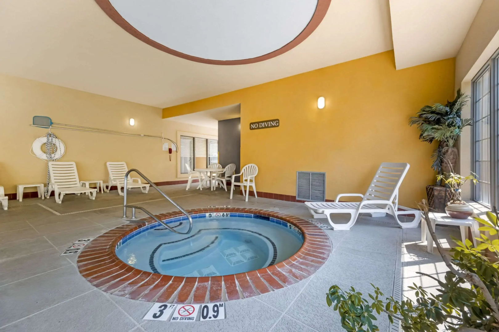 Comfort Suites
