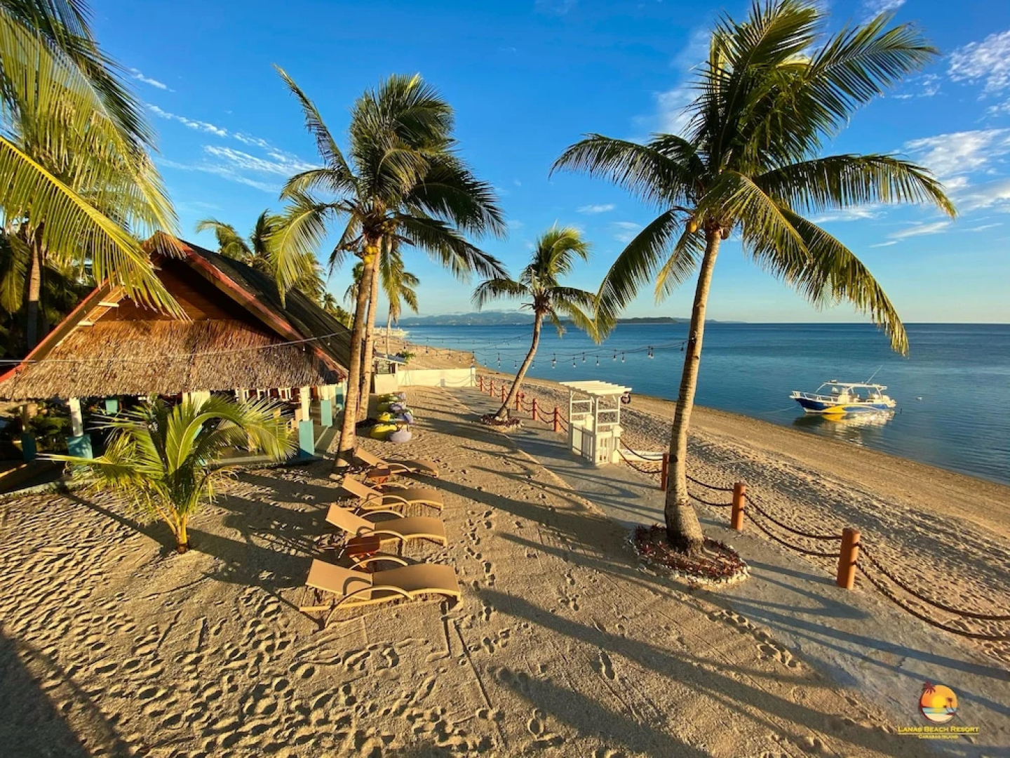 Lanas Beach Resort - Carabao Island