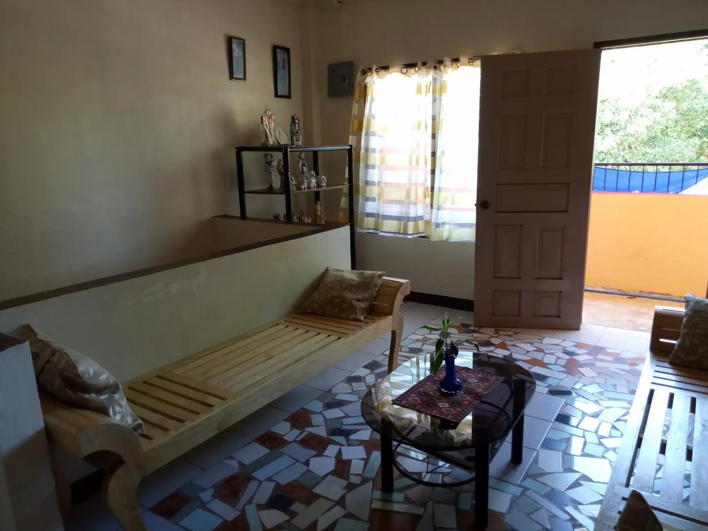 NB 7J's Pension House