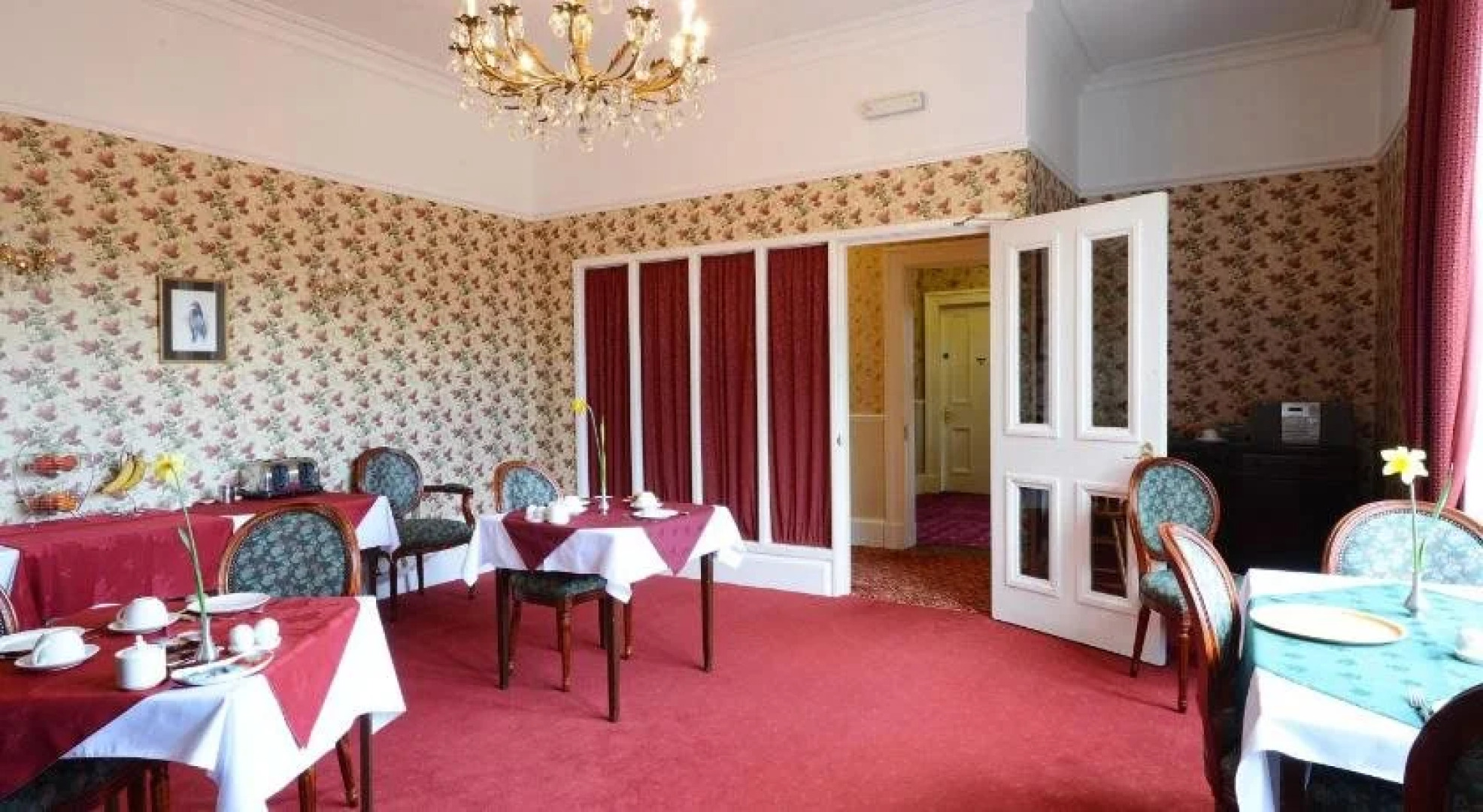 Dall Lodge Country House