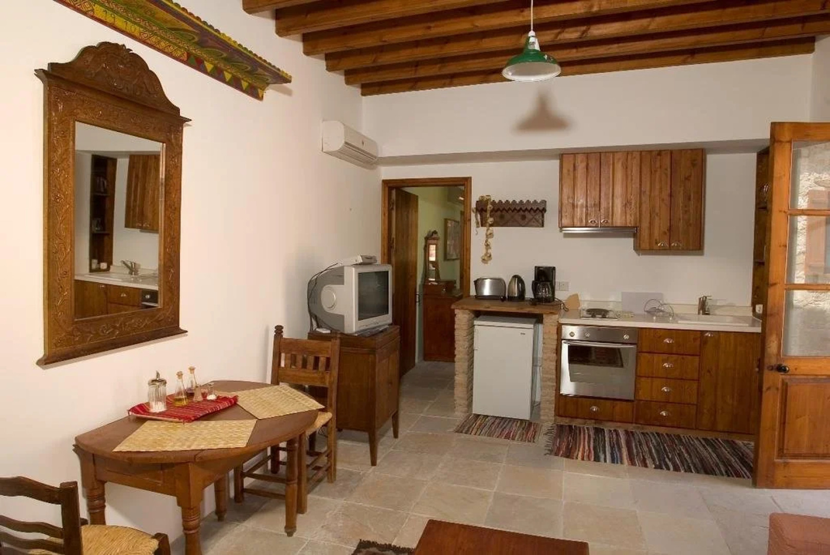 Porfyrios Country House