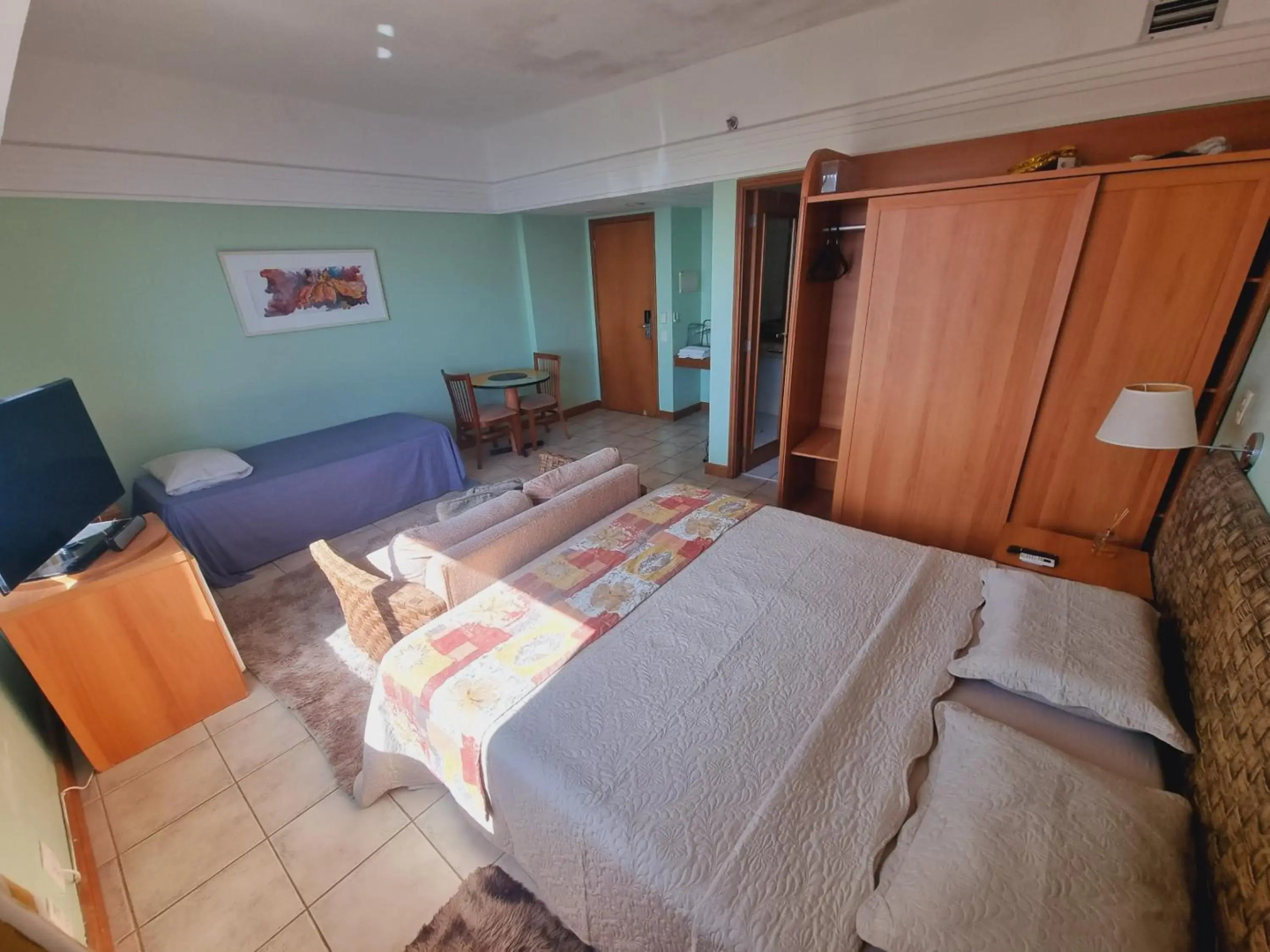Tropical Executive Hotel