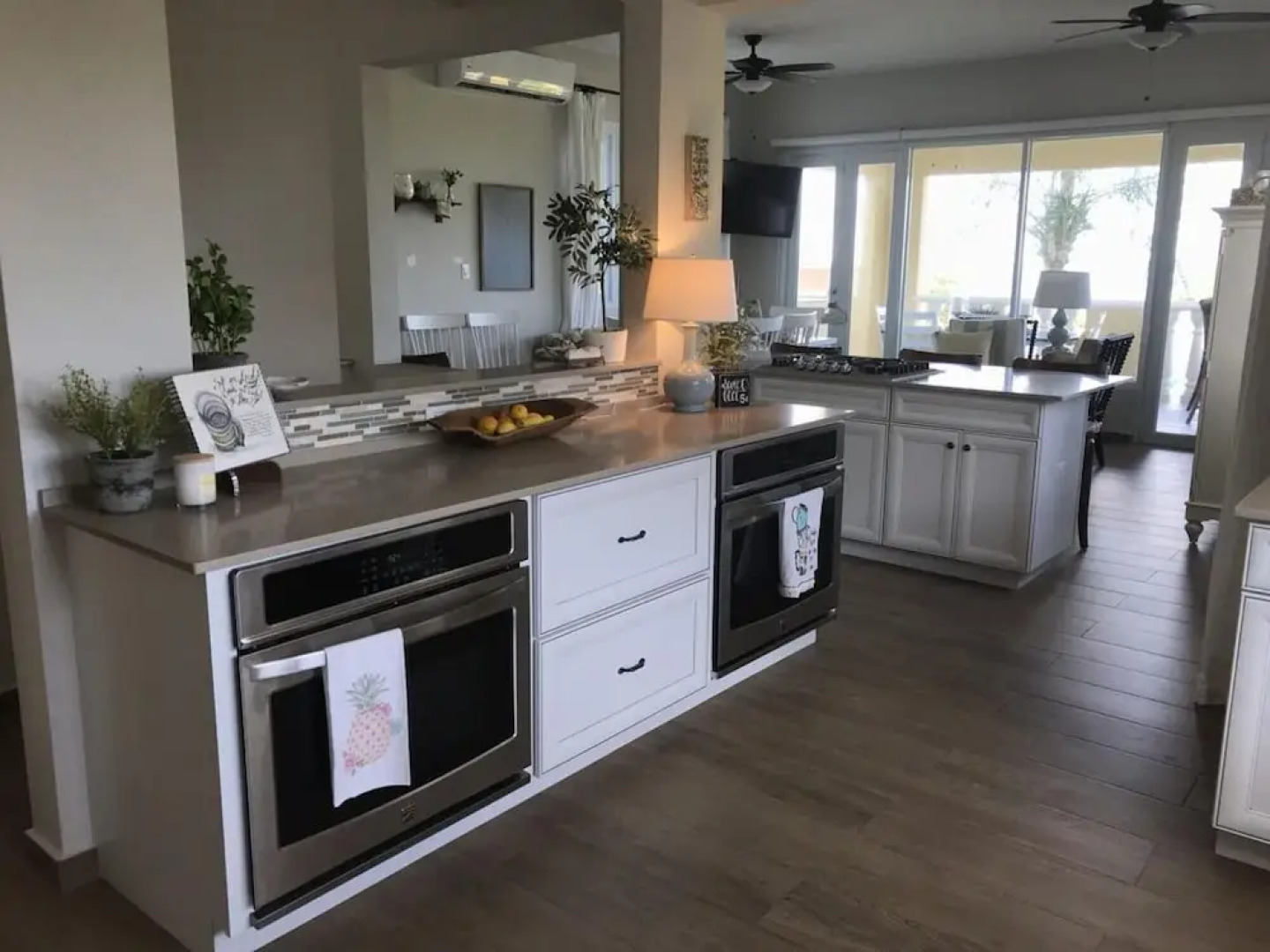 Luxury Home Spectacular Ocean Views Sensational Decor w Generator Sc53