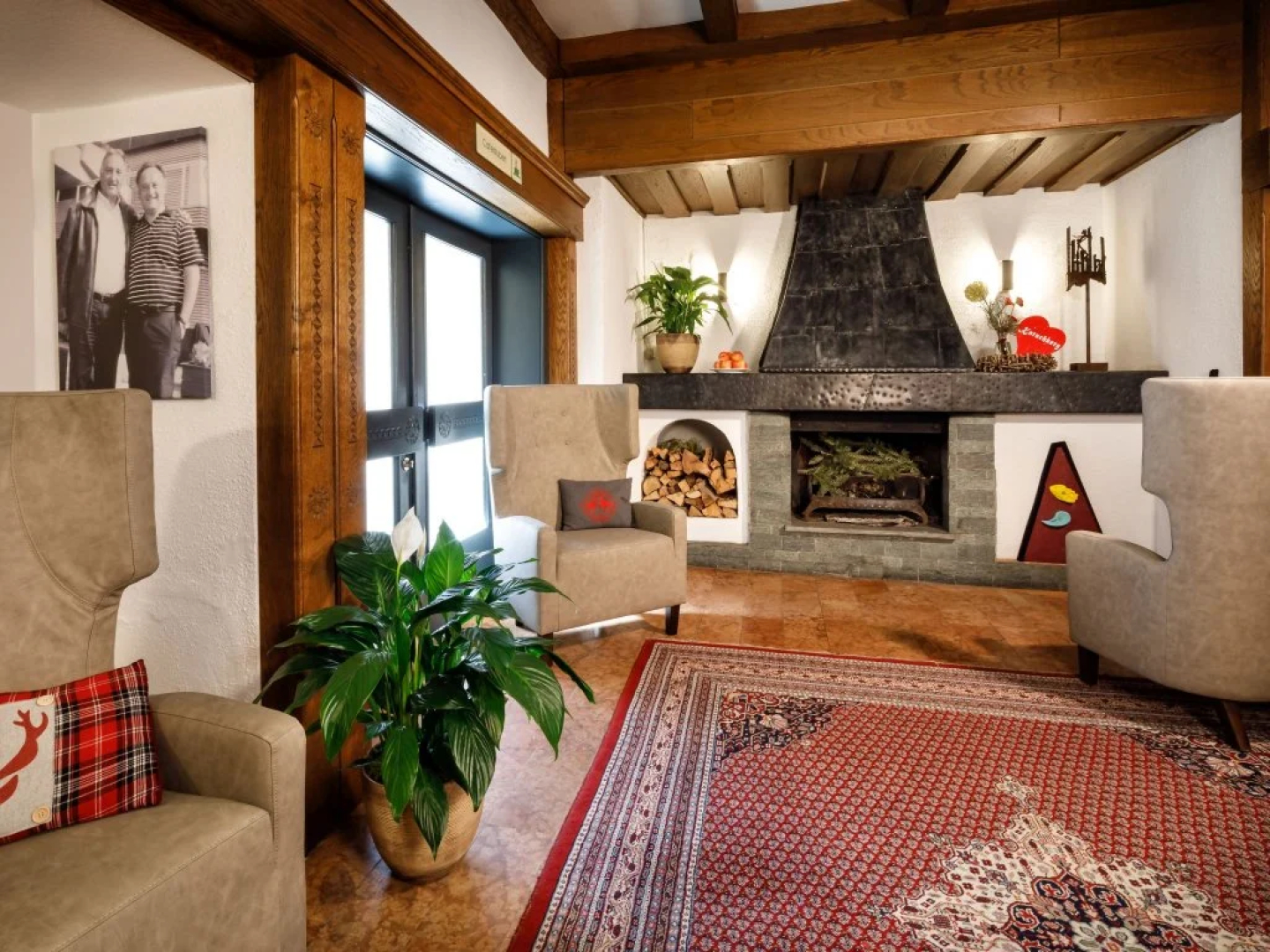 Basekamp Mountain Budget Hotel