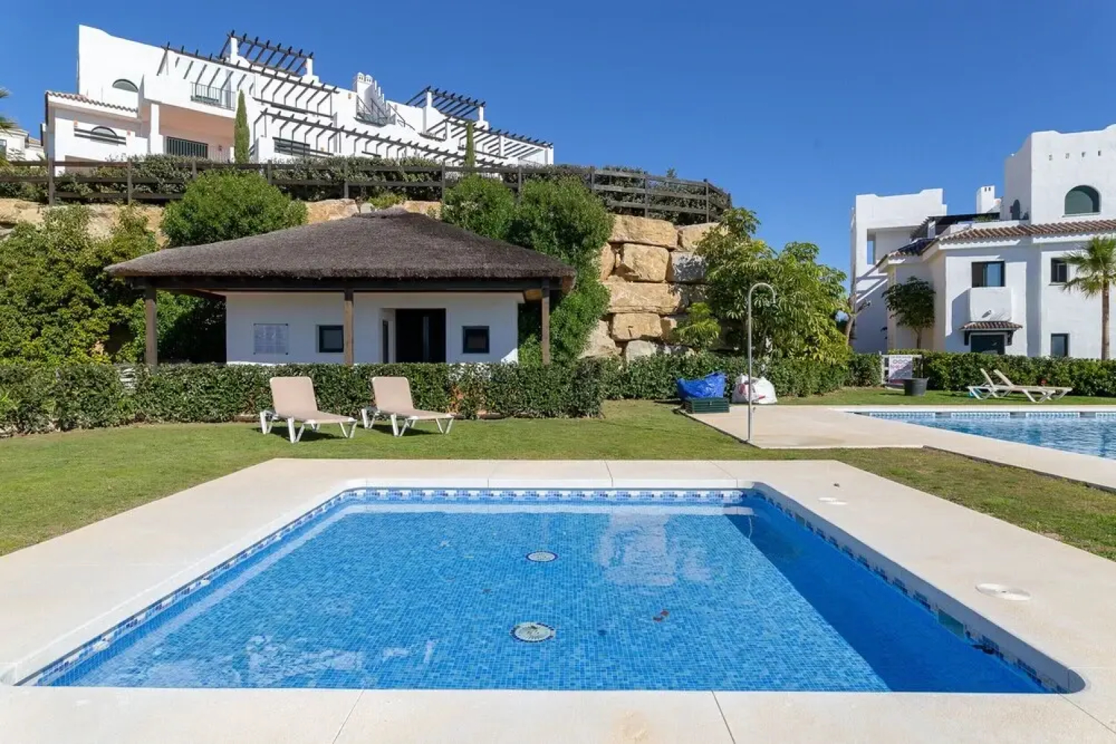 2193-Moderno apto con terraza vista al mar