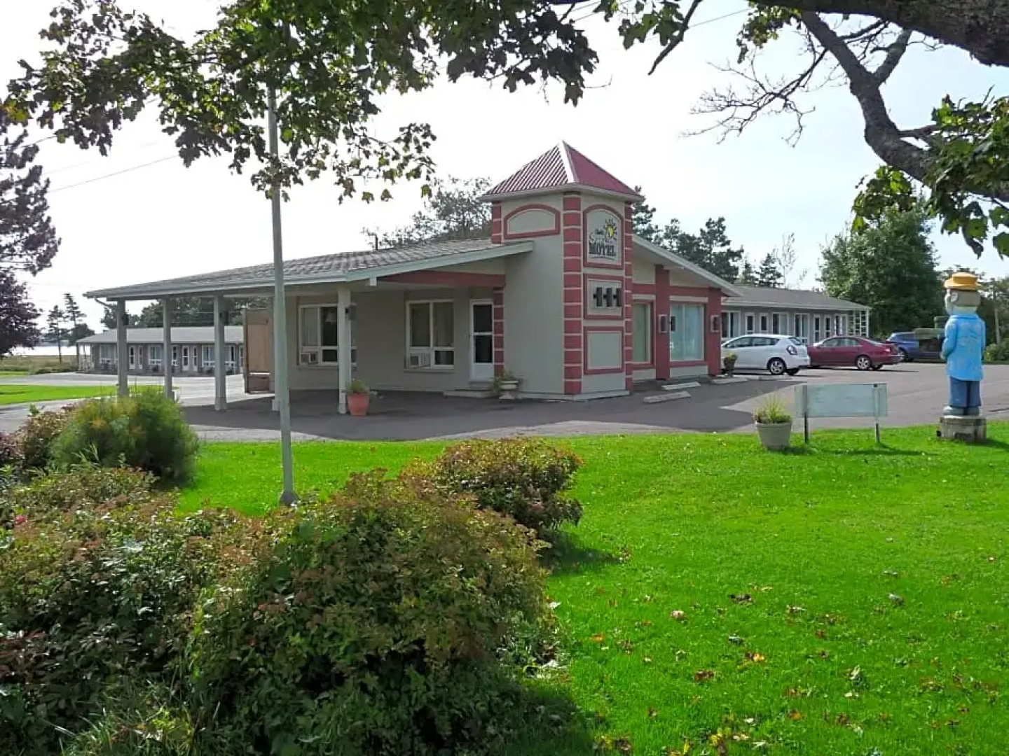 Clark's Sunny Isle Motel