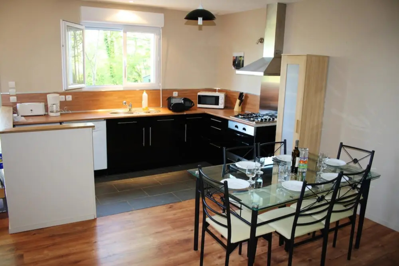 House With 2 Bedrooms in Eyliac, With Enclosed Garden and Wifi