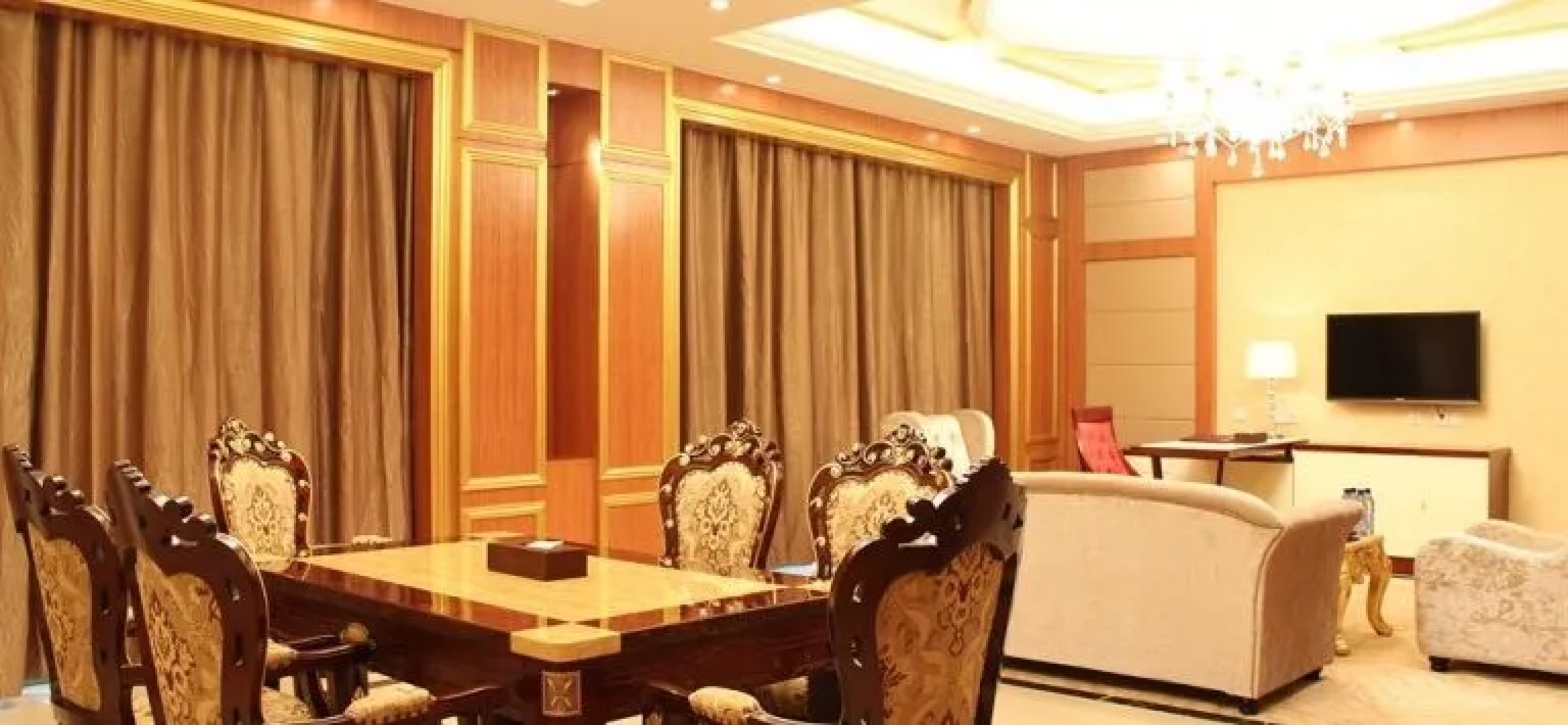 Golden Peacock Resort Hotel