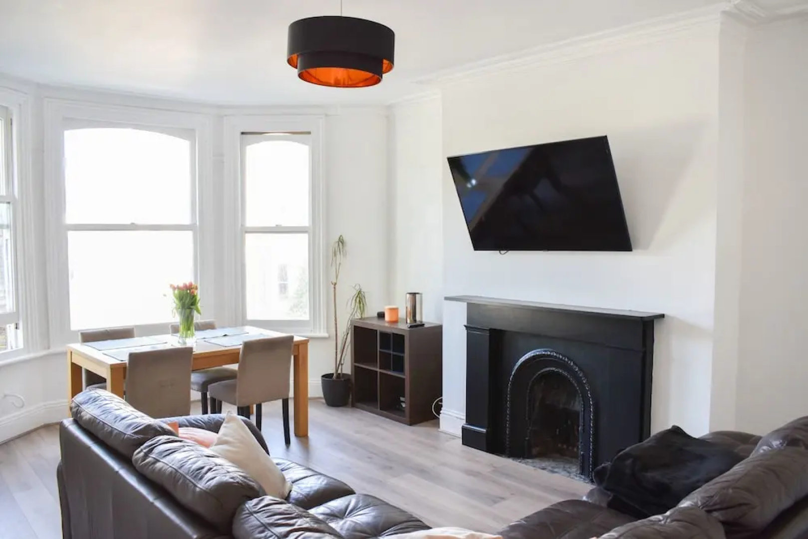 Spacious 3 Bedroom Hove Apartment