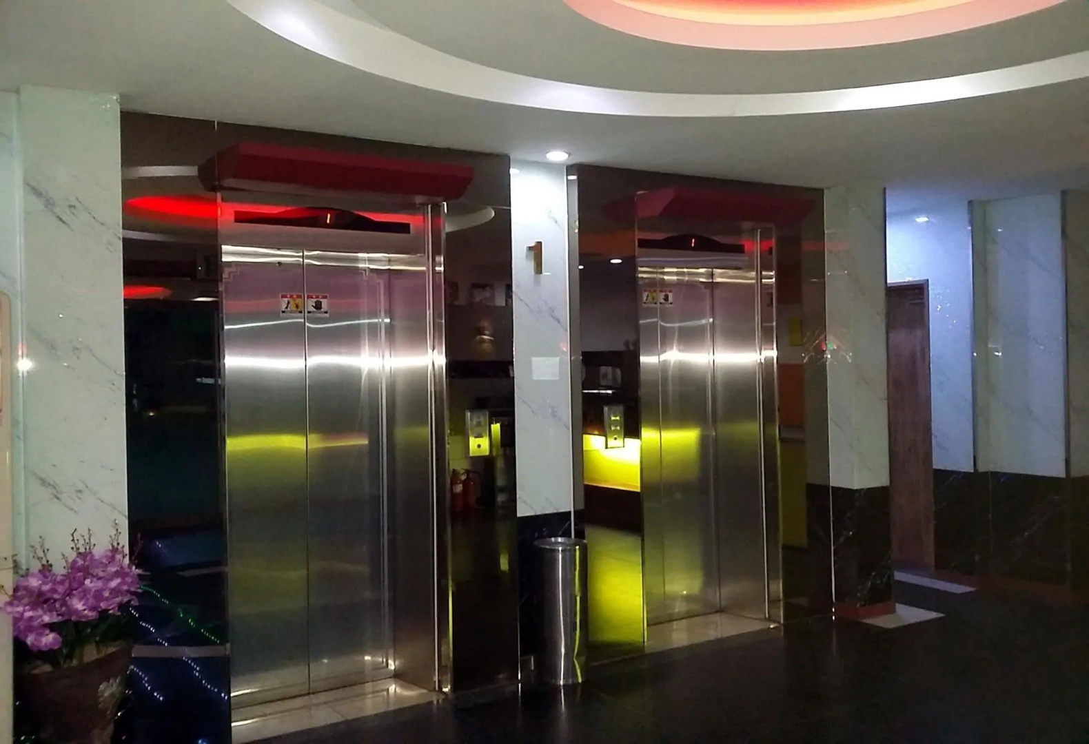 SKY Hotel