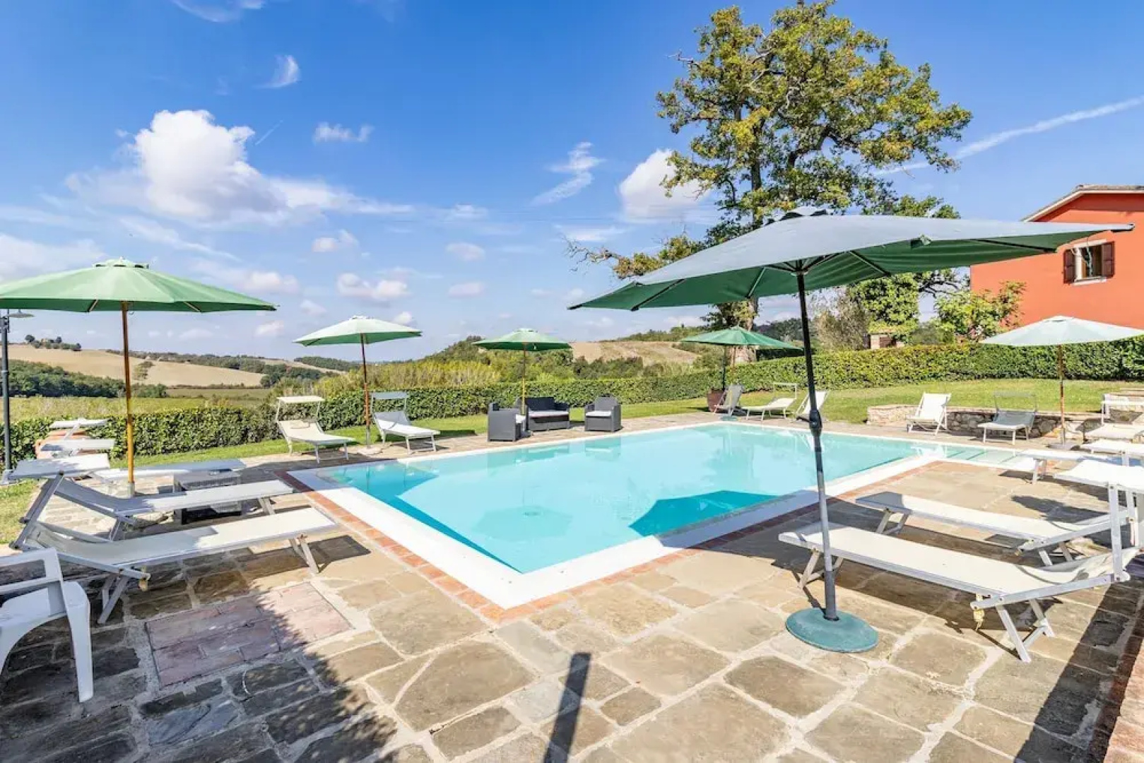 Maramaldo Gallonero Shared Pool Chianti