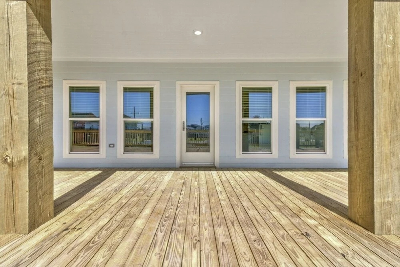 Twin Tides 4 Bedroom Home by Redawning