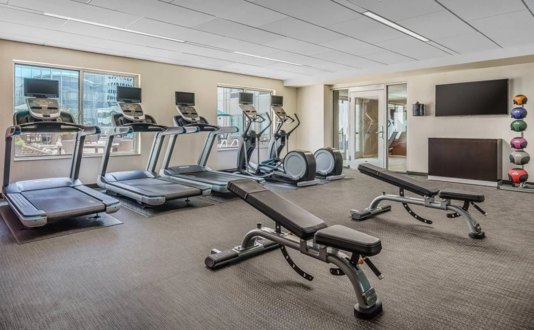 Courtyard by Marriott Charlotte City Center