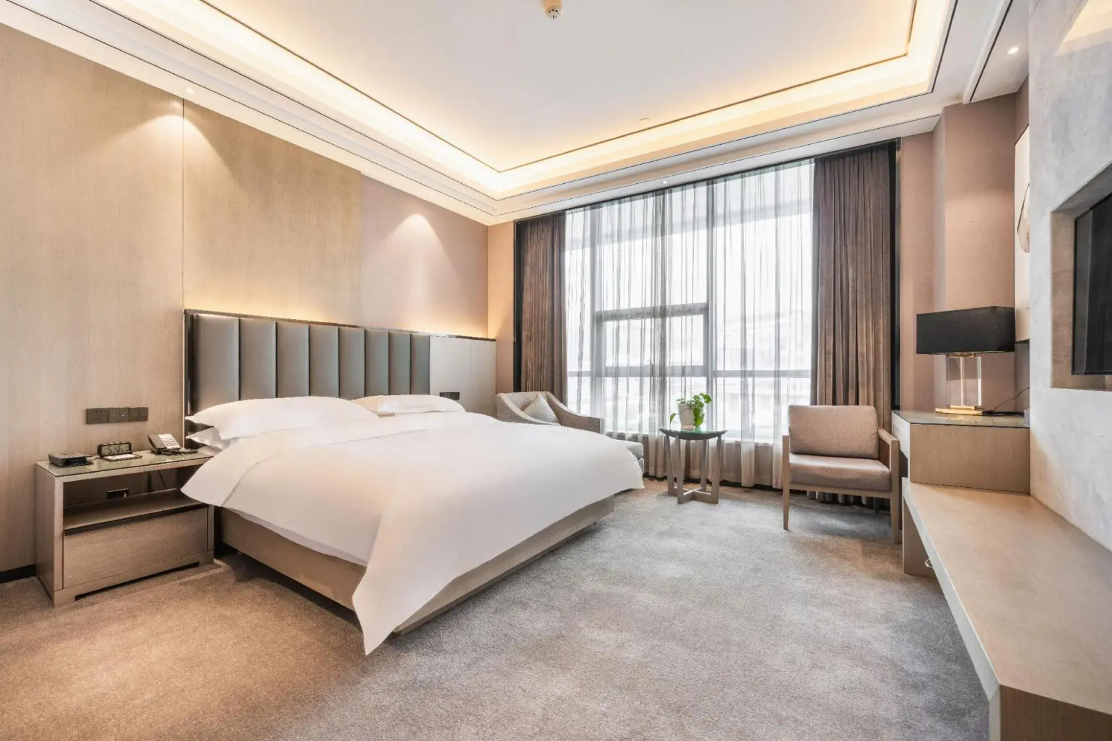 Longxin Hotel Yili