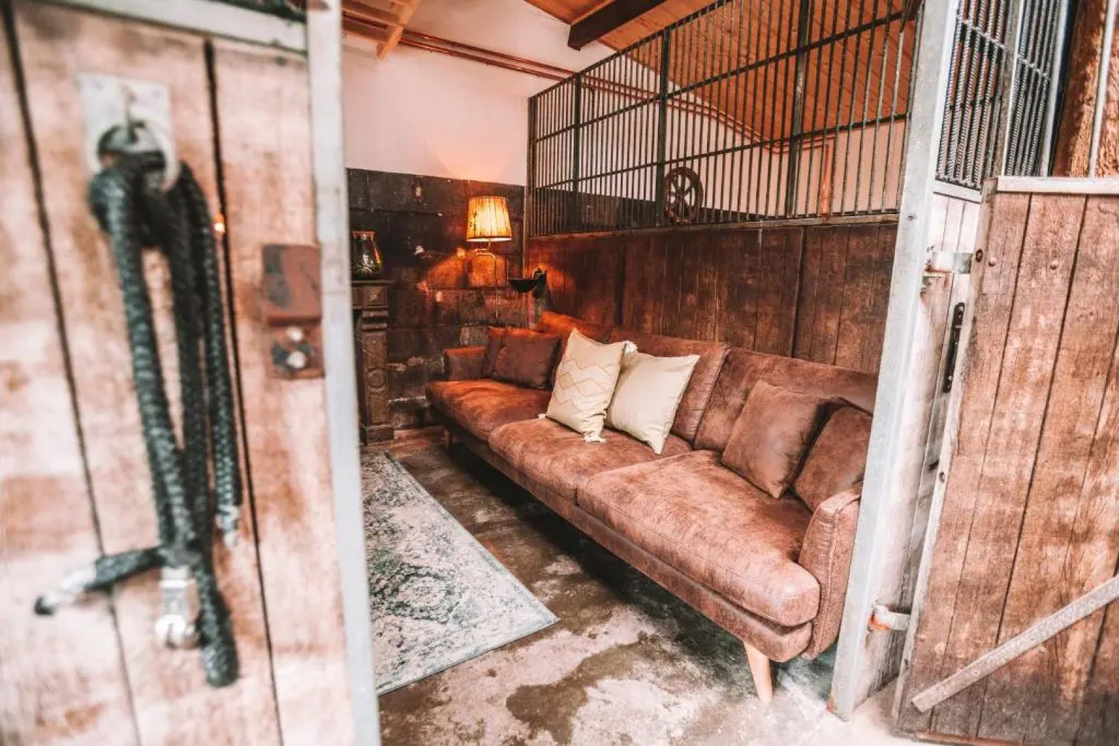 CRASH'NSTAY - Paardenstal