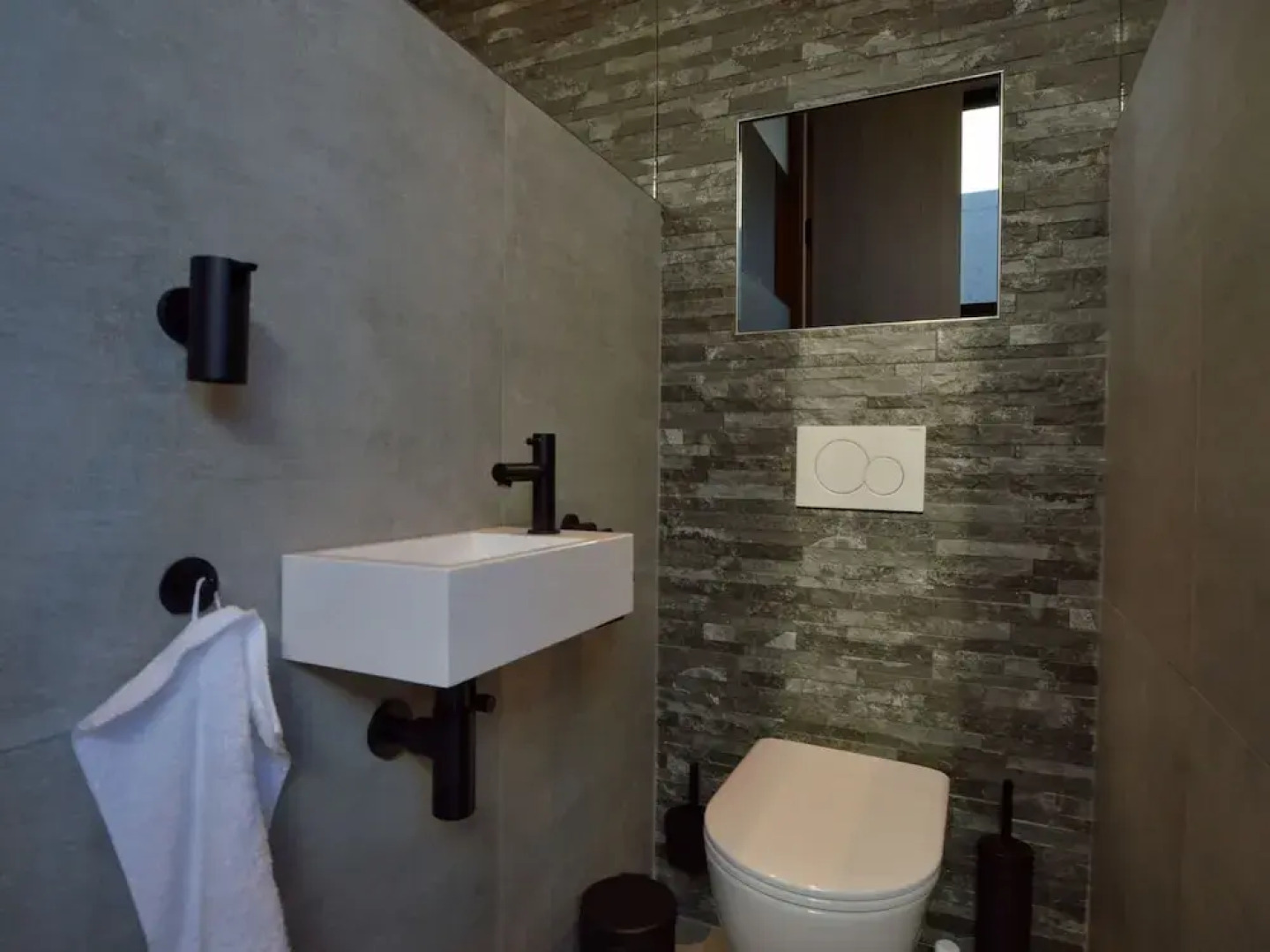 Dalhem Villa With Garden