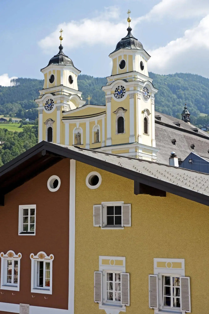 Iris Porsche Hotel & Restaurant