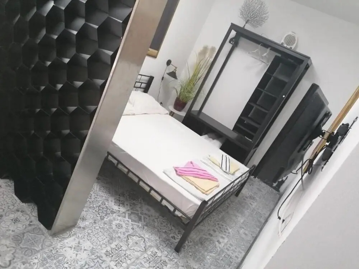 Robi - 100 Meters to the Beach - A1