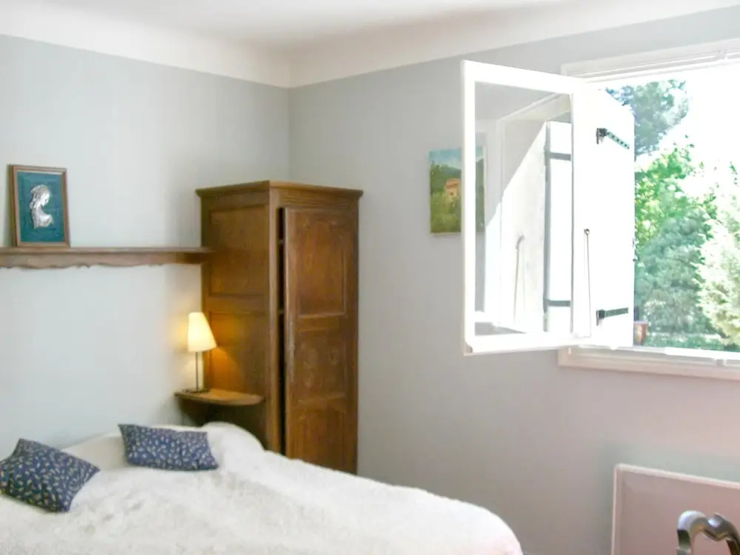 House With 4 Bedrooms in Cucuron, With Private Pool, Furnished Garden