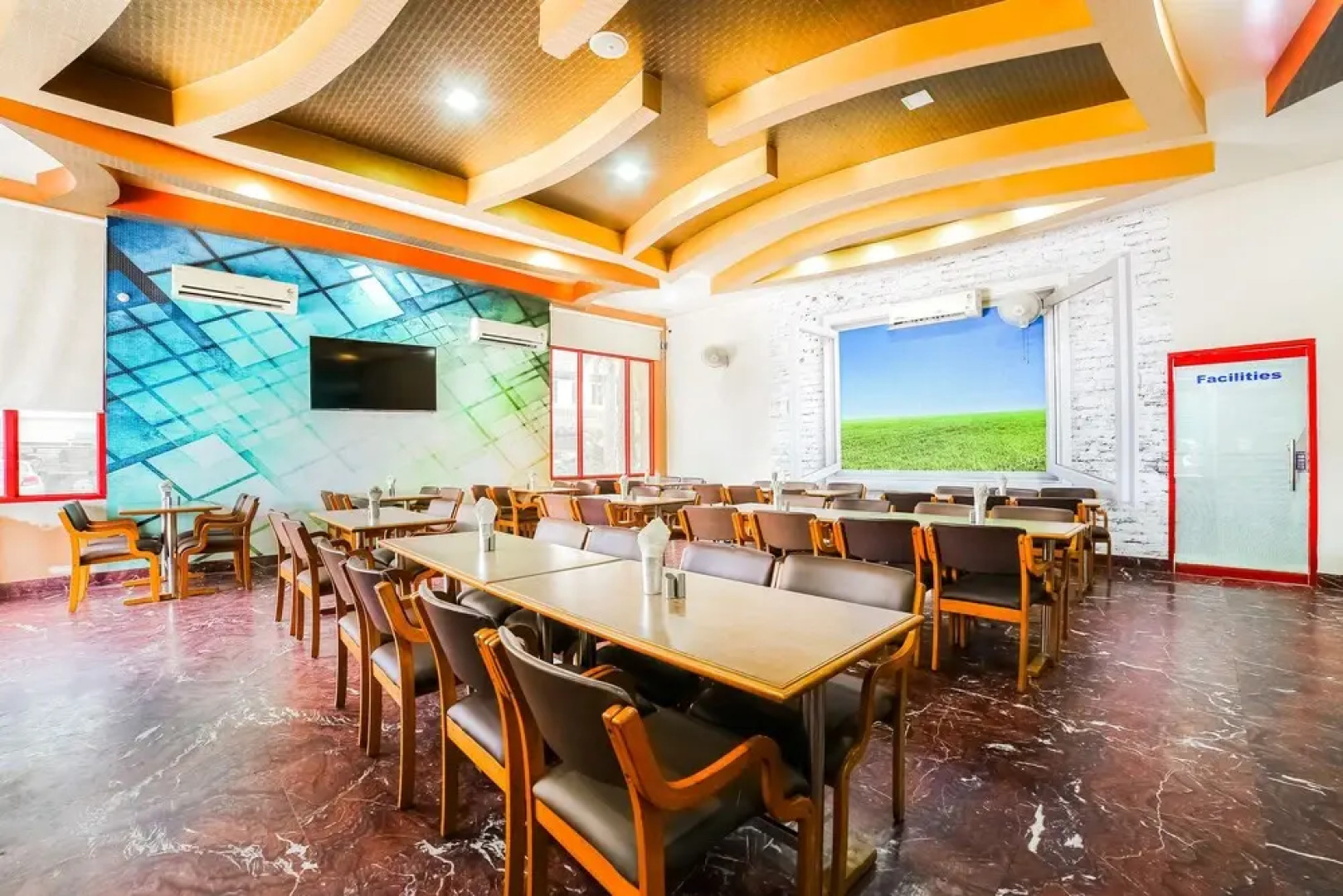 OYO 45229 Rajdhani Tourist Motel