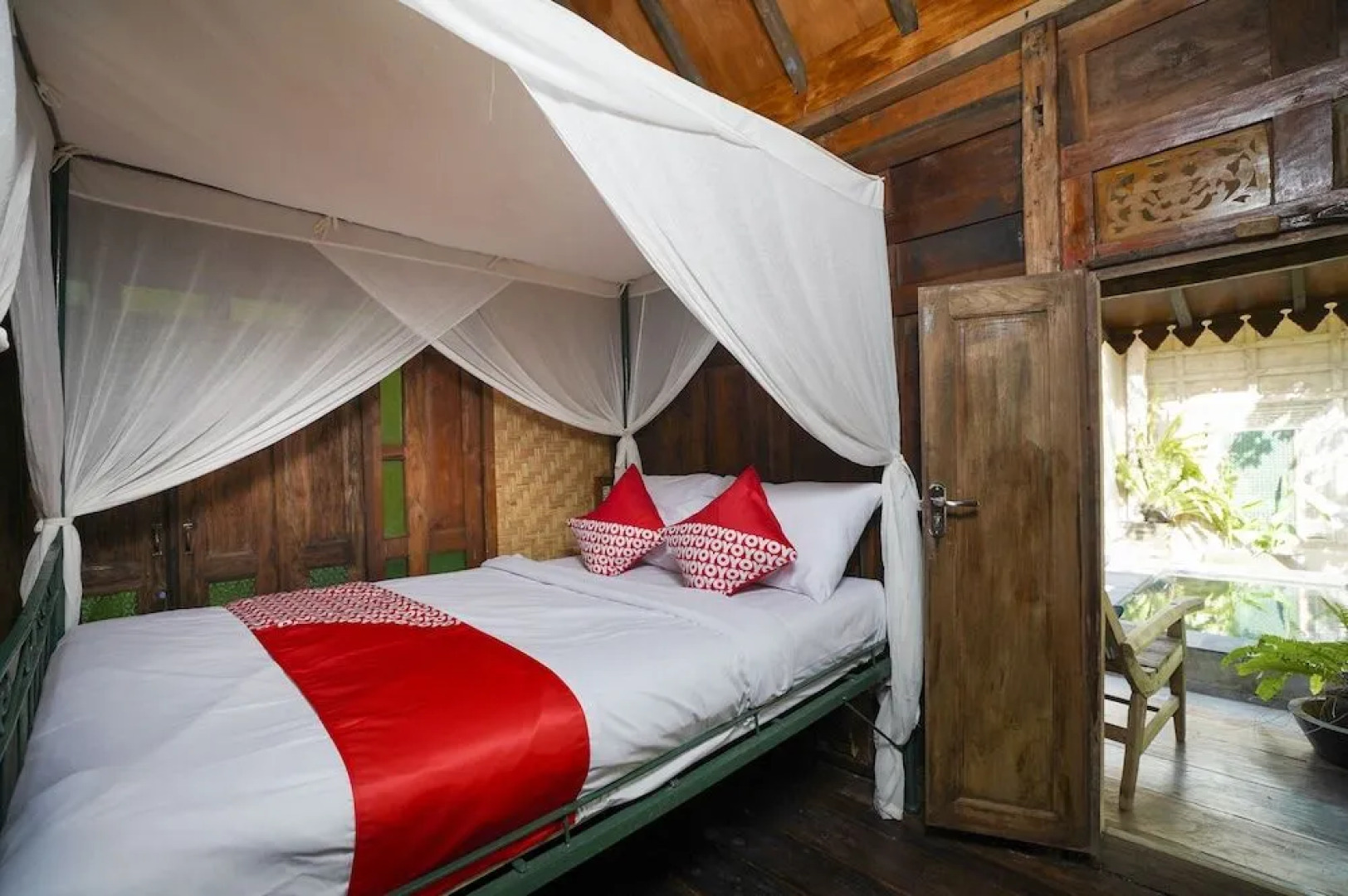 Oyo 2523 Kayu Beach Villa