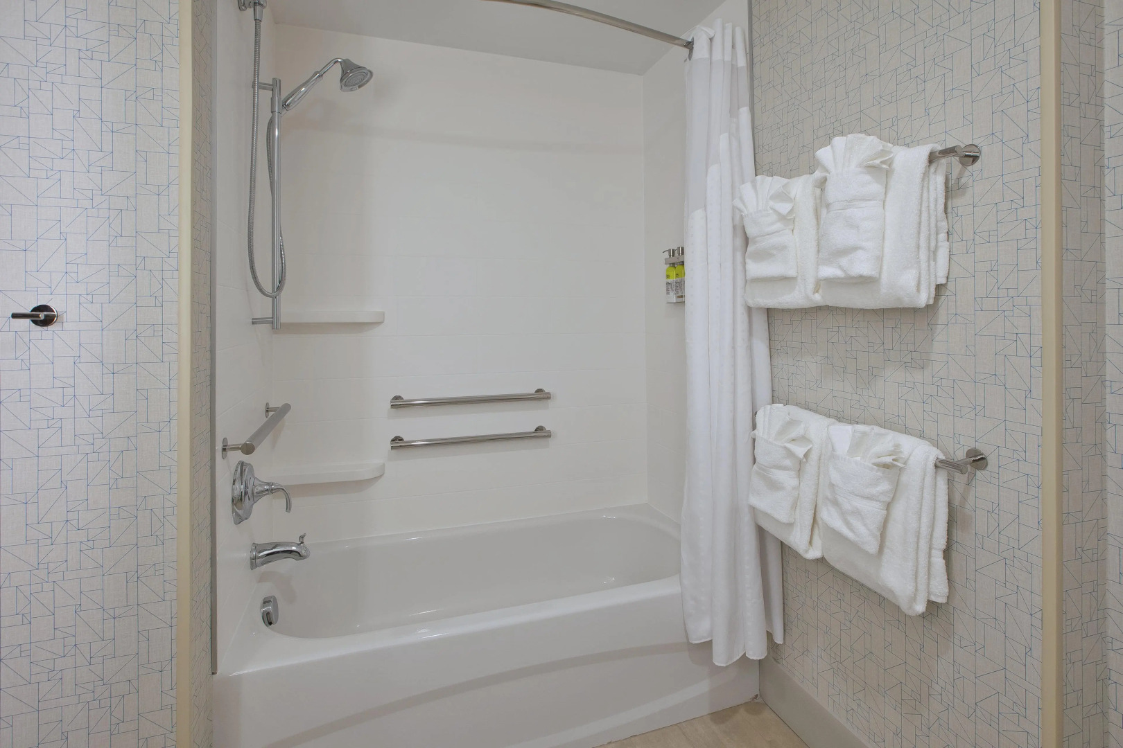 Candlewood Suites Grand Rapids Airport