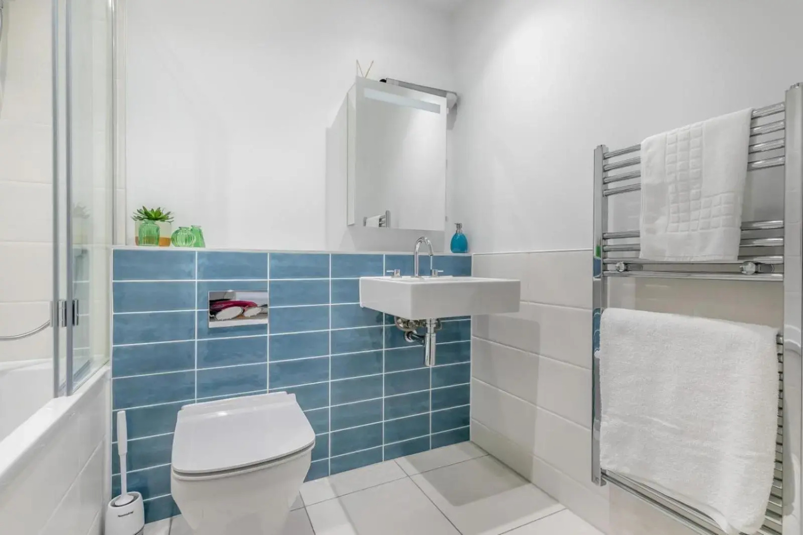 6 Putsborough - Luxury Apartment at Byron Woolacombe, only 4 minute walk to Woolacombe Beach!