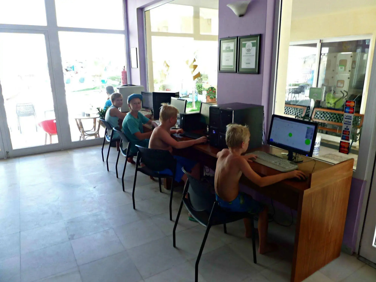 Отель Menia Beach