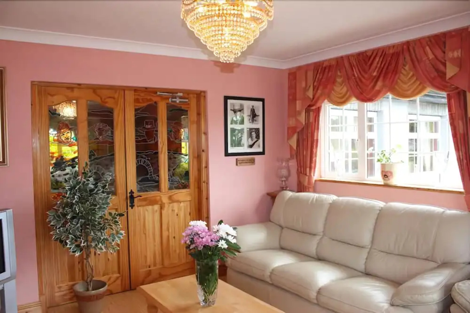 Michaeleen's Manor B&B