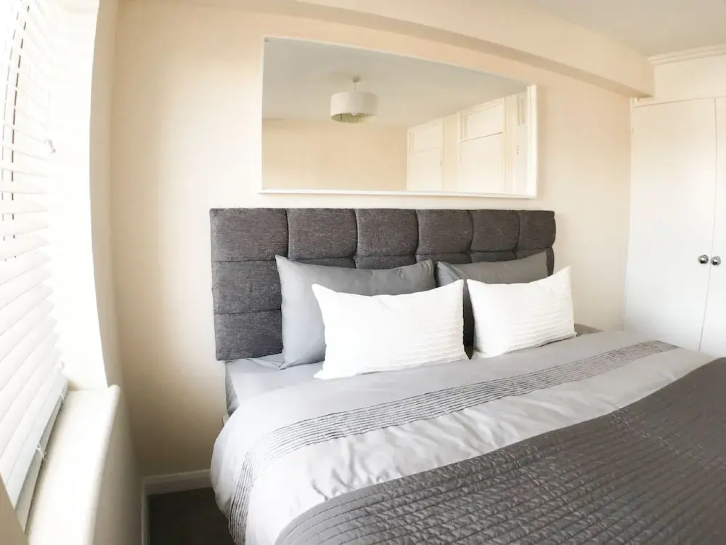 Luxury One Bedroom Apartment Aldershot