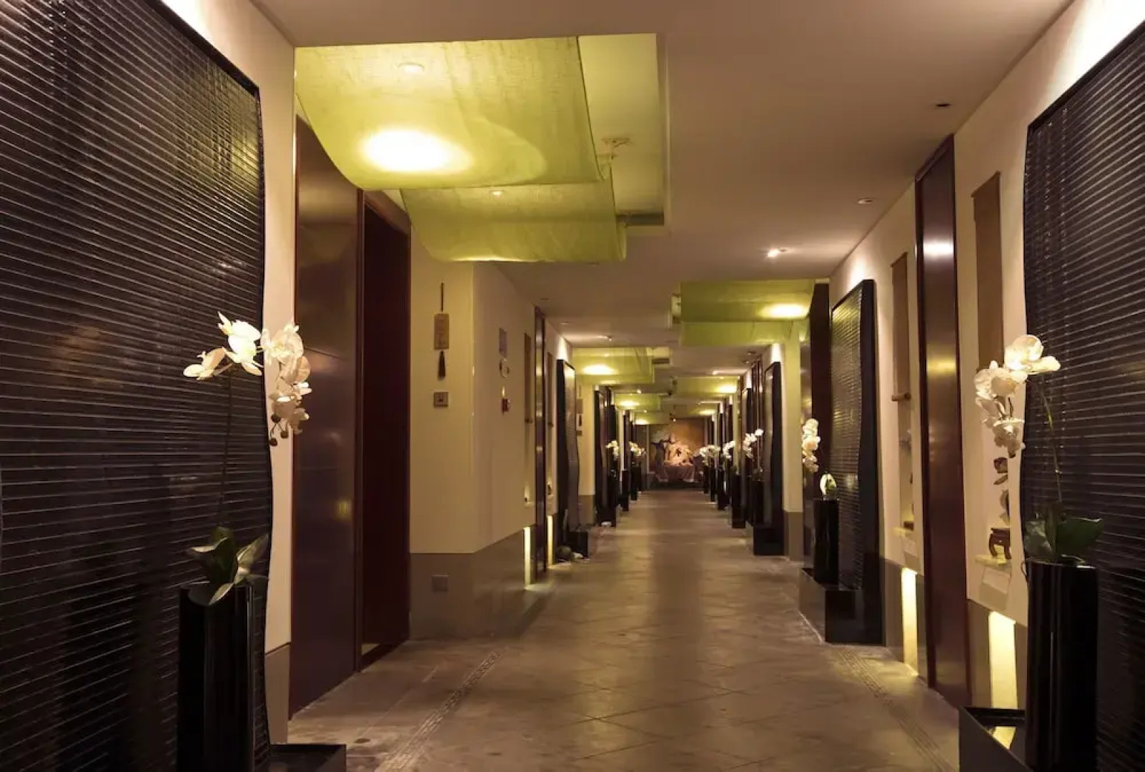 Ovation Seven-Cultivation Hotel