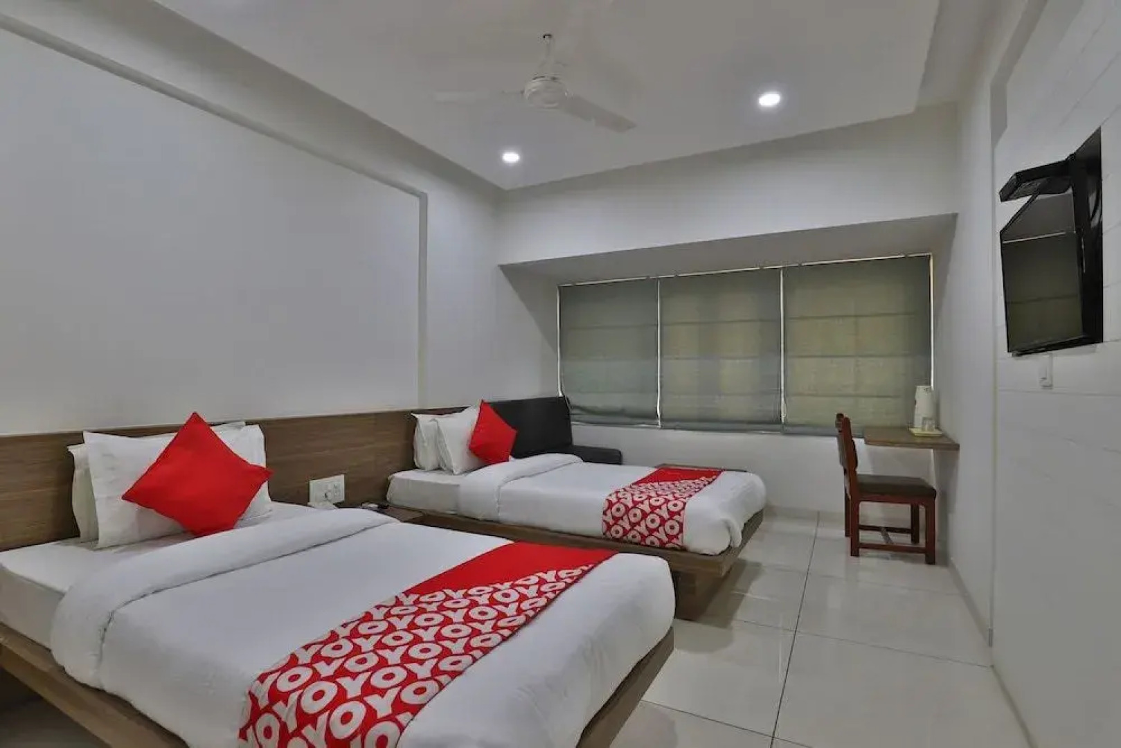 OYO 11543 Hotel Panchsheel