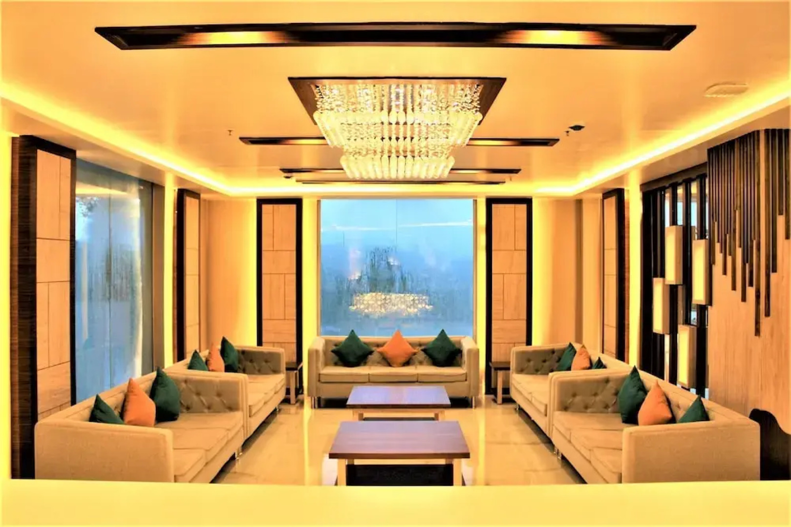 Sambhabana Hotel & Suites