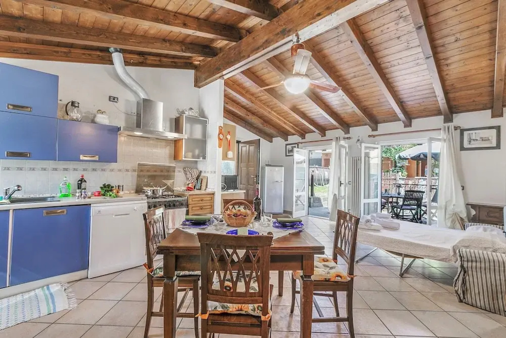 La Maison Dans Le Jardin