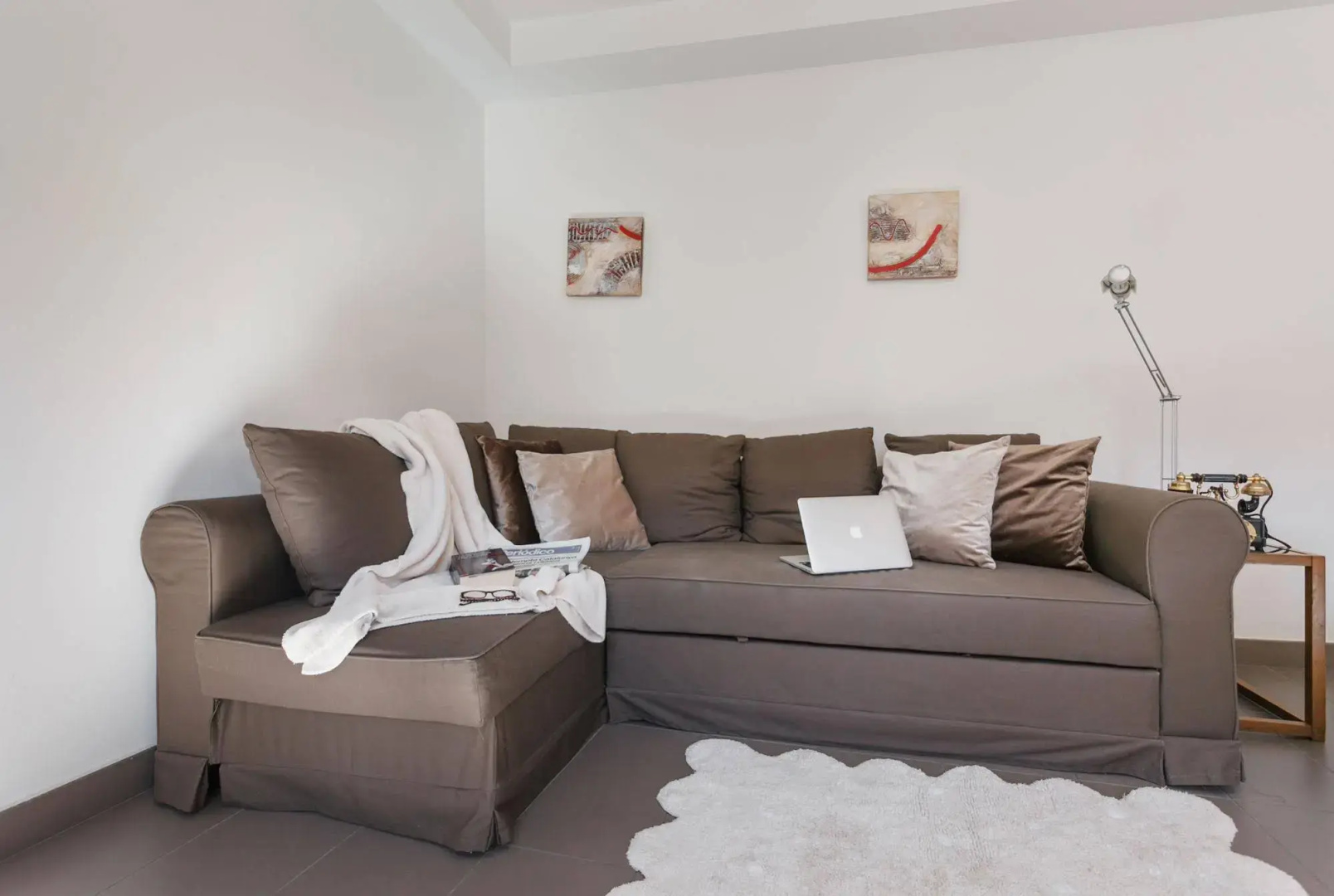 Apartamentos Cornellalux